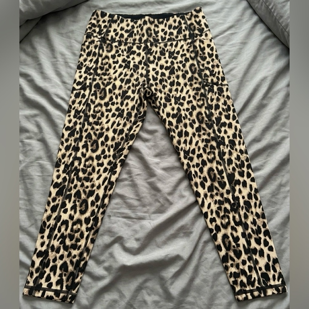 Victoria's Secret Leopard Print Leggings